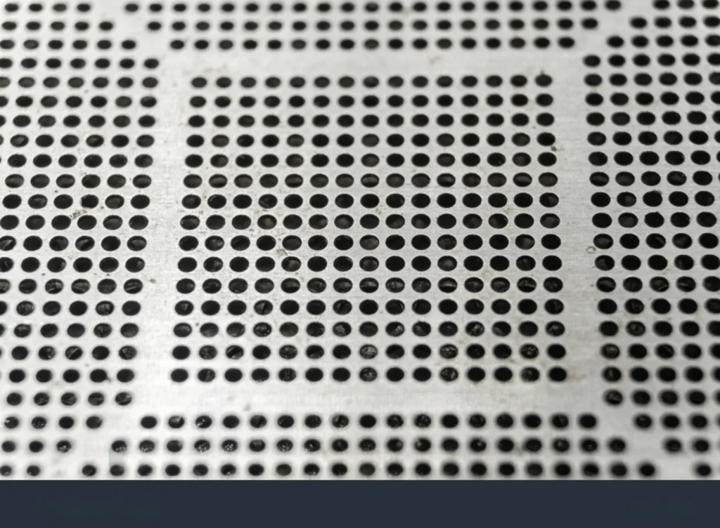 半导体封装中用于焊球模板的 ESD 安全阳极氧化铝解决方案